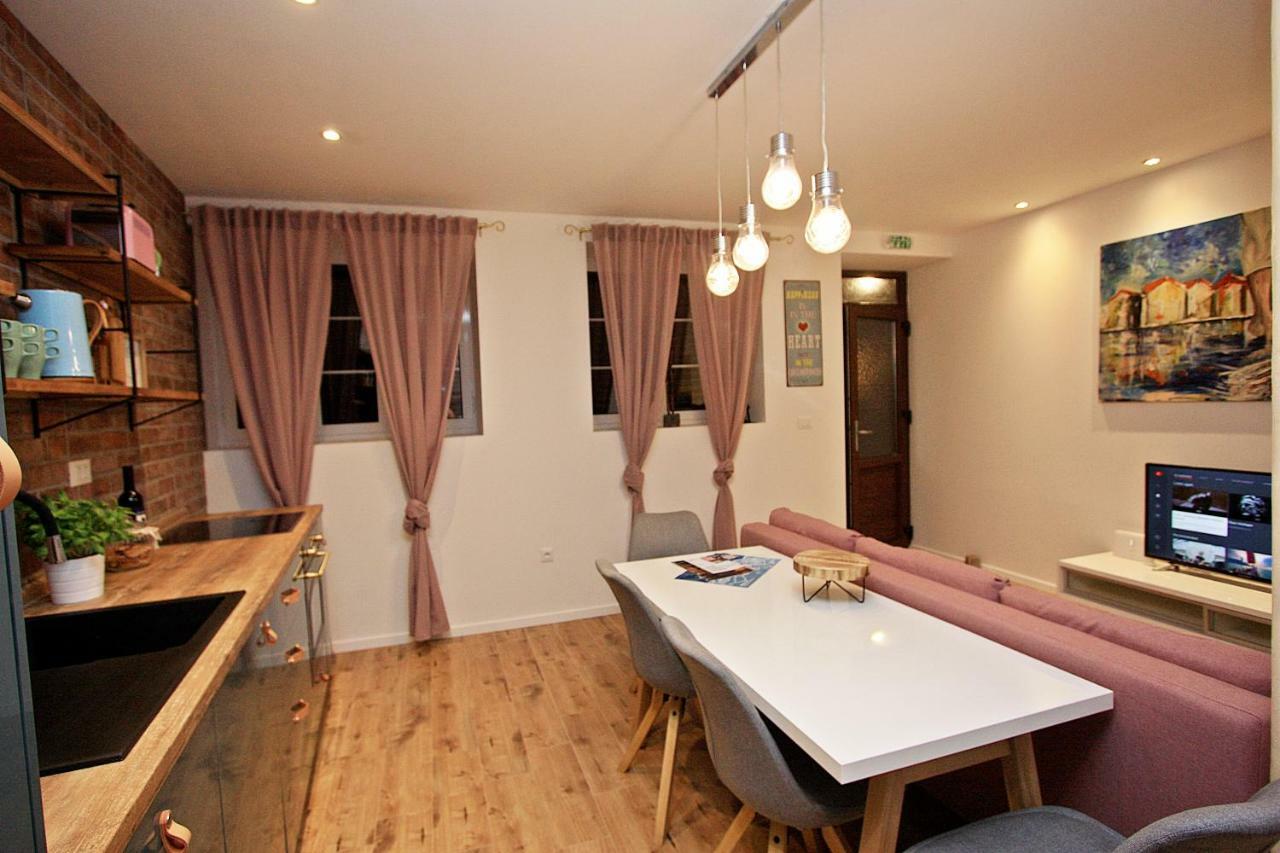 Apartman Michelangelo In The Centar Of Supetar Ngoại thất bức ảnh