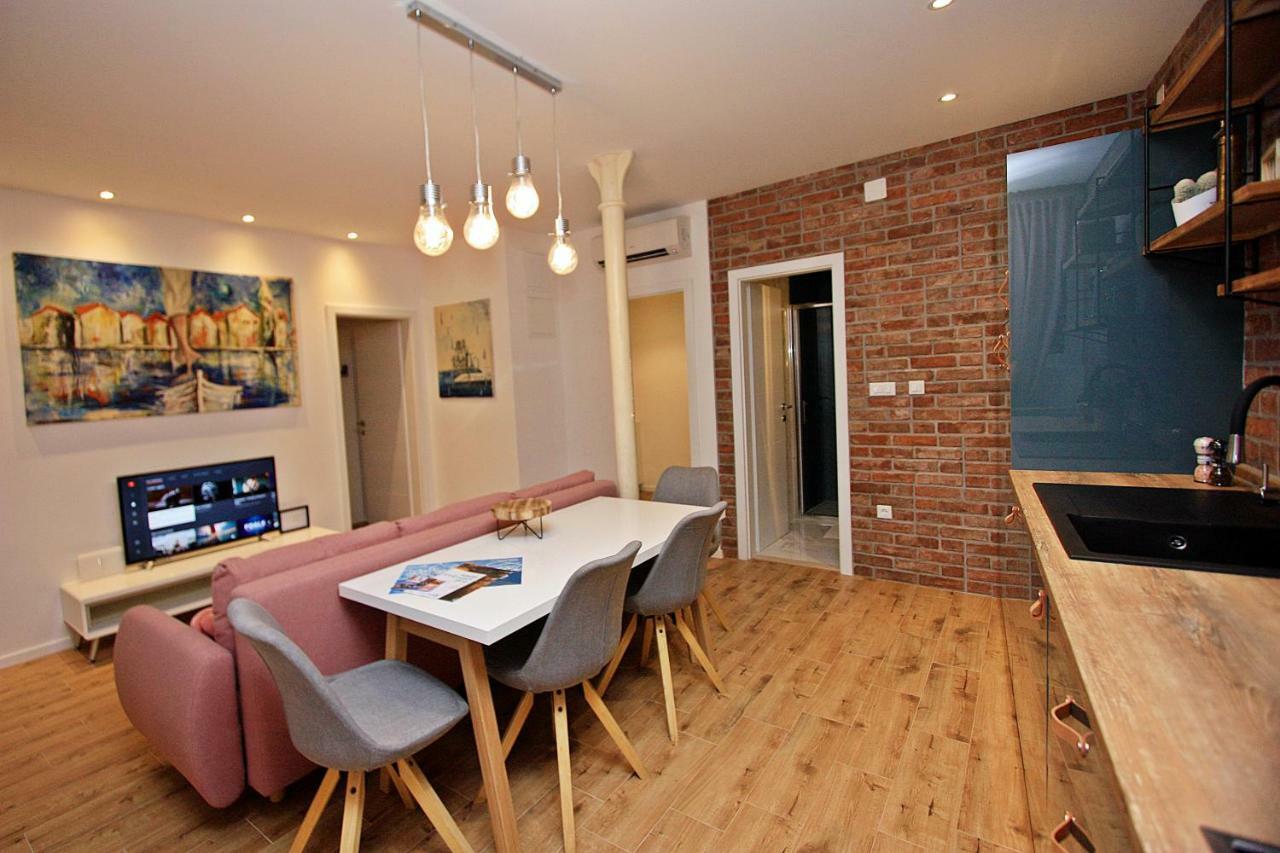 Apartman Michelangelo In The Centar Of Supetar Ngoại thất bức ảnh